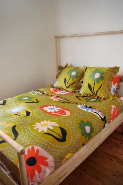 Green Iris Bedding Set><noscript><img width=