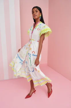 Mythic Dress><noscript><img width=