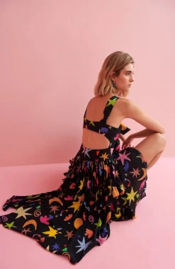 Quest Dress><noscript><img width=